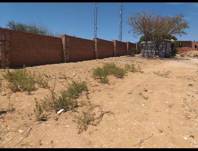2,660M² VACANT LAND FOR SALE IN STERPARK